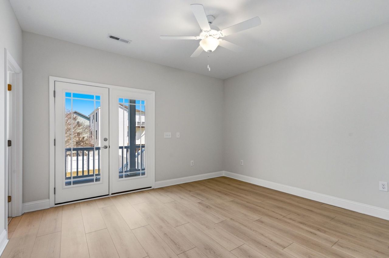 114b 8th Ave. S Photo 18