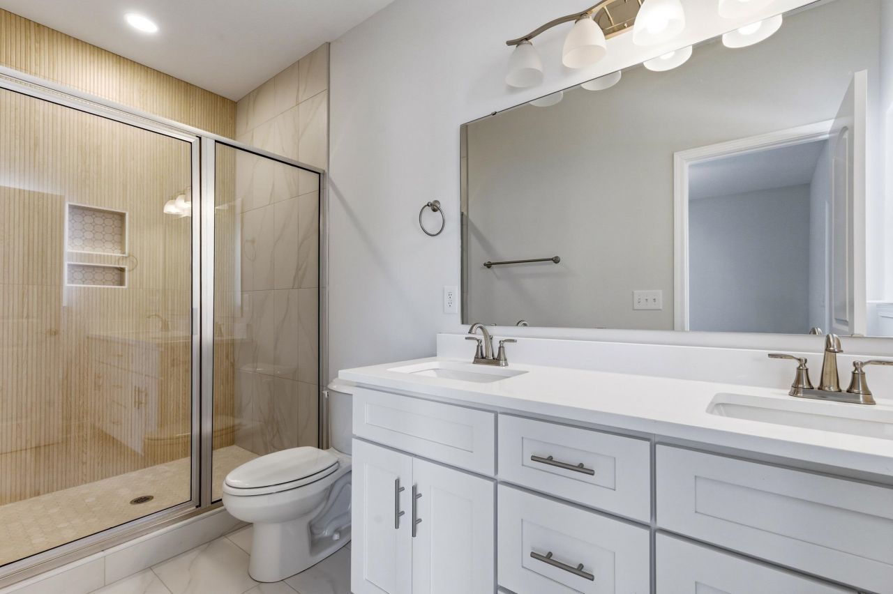 114b 8th Ave. S Photo 21