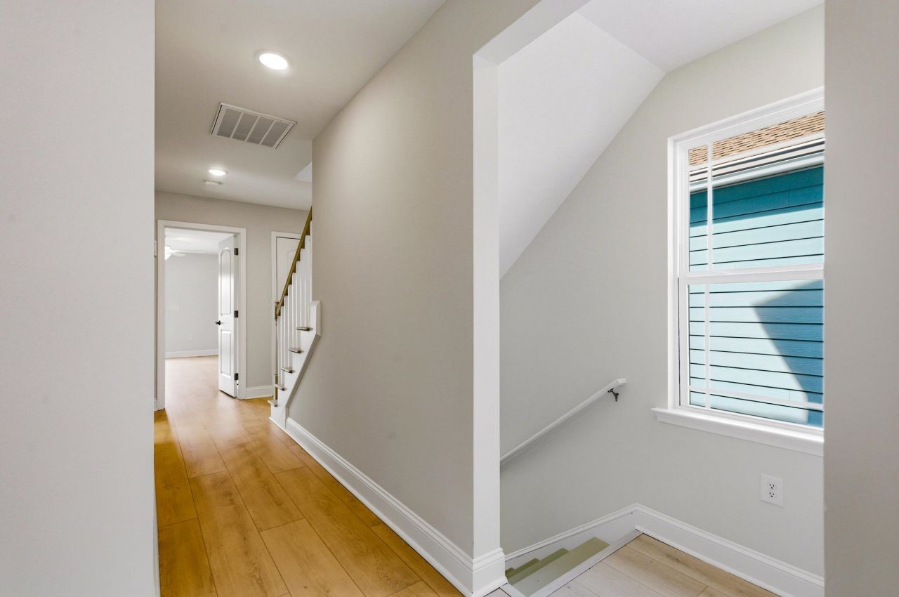 114b 8th Ave. S Photo 23