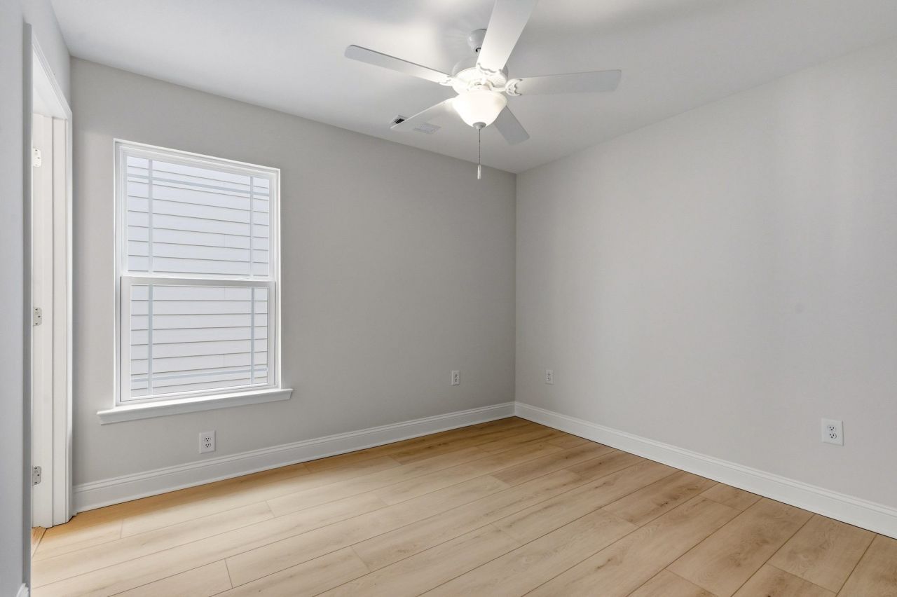 114b 8th Ave. S Photo 26