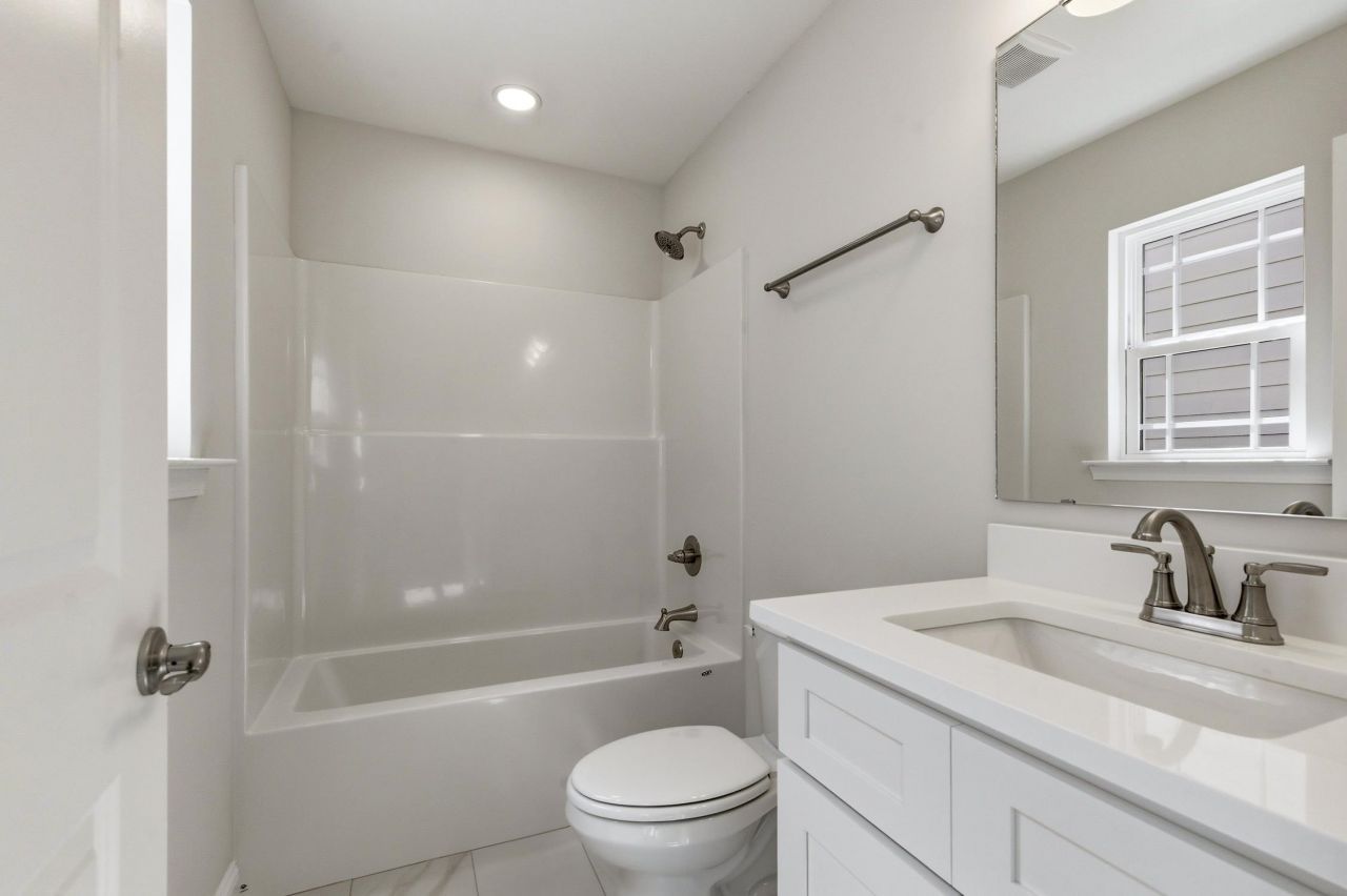 114b 8th Ave. S Photo 29