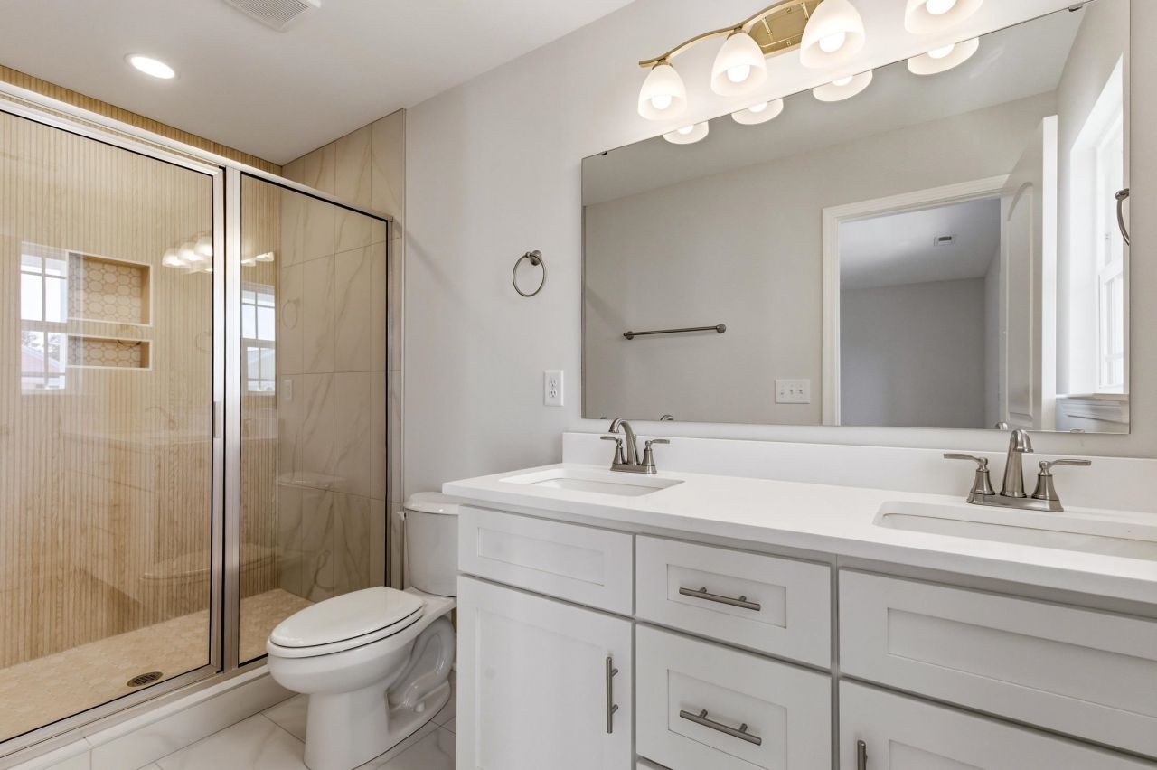 114b 8th Ave. S Photo 31