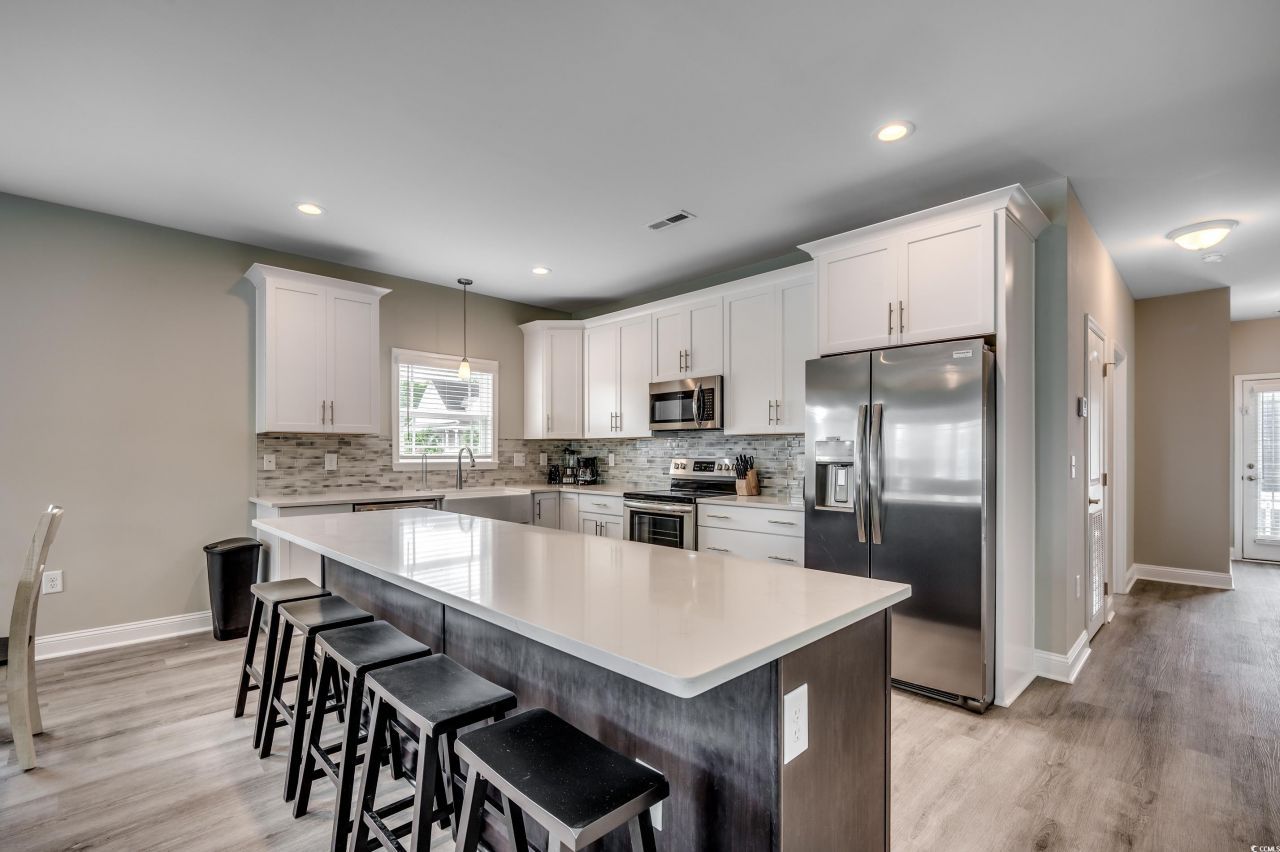 114b 8th Ave. S Photo 8