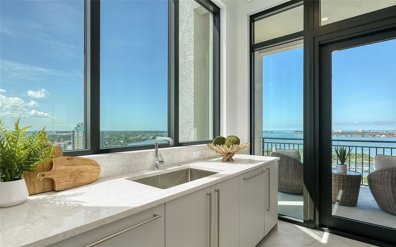 33 S Palm Avenue, Unit 1501, Sarasota, FL 34236 Photo