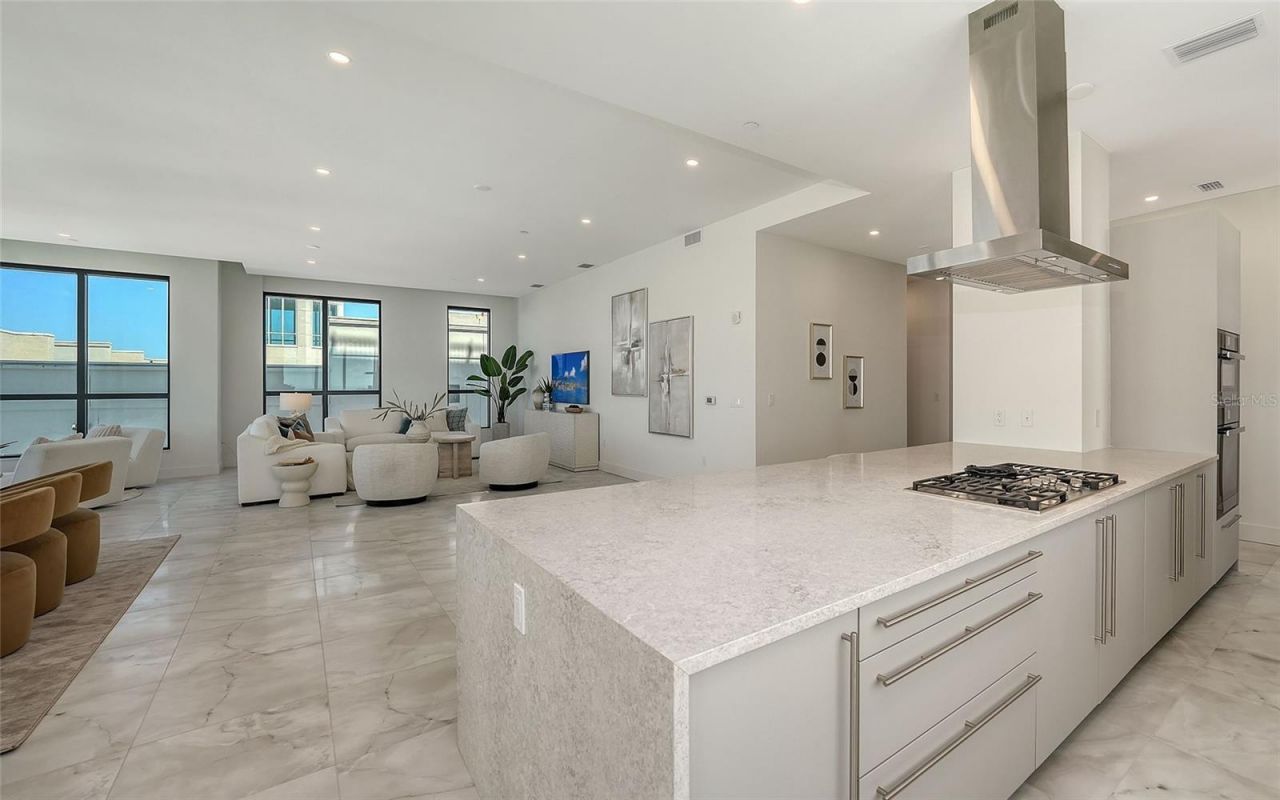 33 S Palm Avenue, Unit 1501, Sarasota, FL 34236 Photo