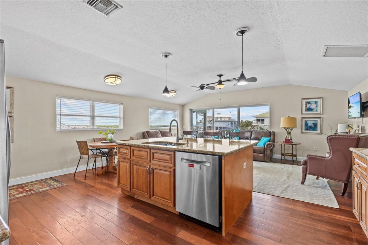 3337 Mangrove Drive, Hernando Beach, FL 34607 Photo