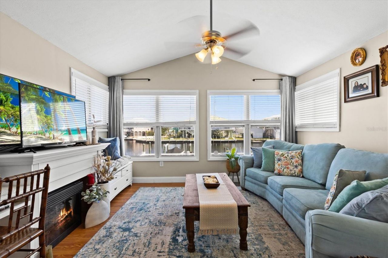 3337 Mangrove Drive, Hernando Beach, FL 34607 Photo