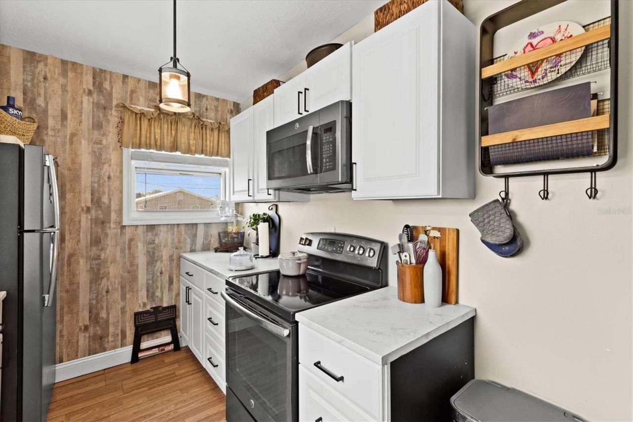 3337 Mangrove Drive, Hernando Beach, FL 34607 Photo