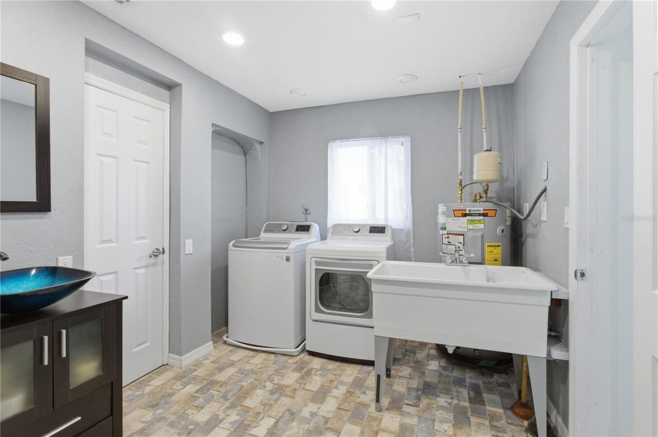 4158 Prudence Drive, Sarasota, FL 34235 Photo