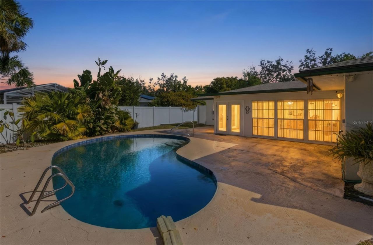 4158 Prudence Drive, Sarasota, FL 34235 Photo