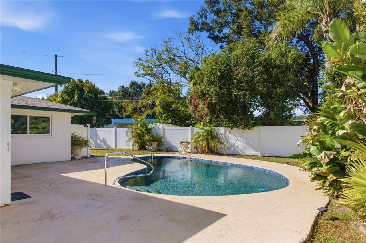 4158 Prudence Drive, Sarasota, FL 34235 Photo