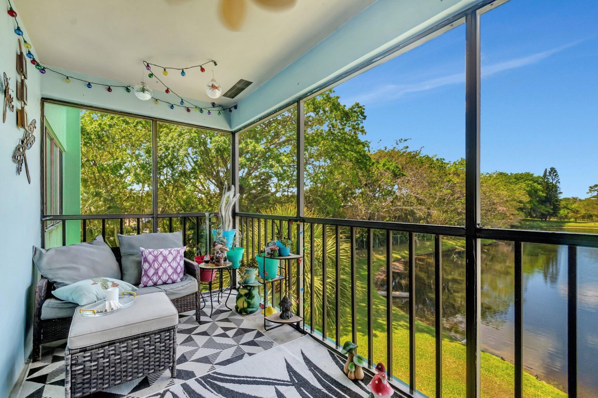 5884 Morningstar Circle, Unit 303, Delray Beach, FL 33484 Photo