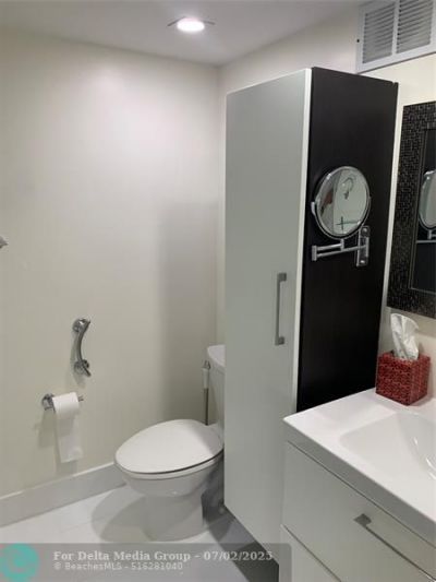 1000 Parkview Drive, Unit 319, Hallandale Beach, FL 33009 Photo