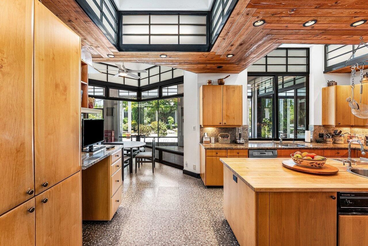 8549 Surrey Lane, Boca Raton, FL 33496 Photo