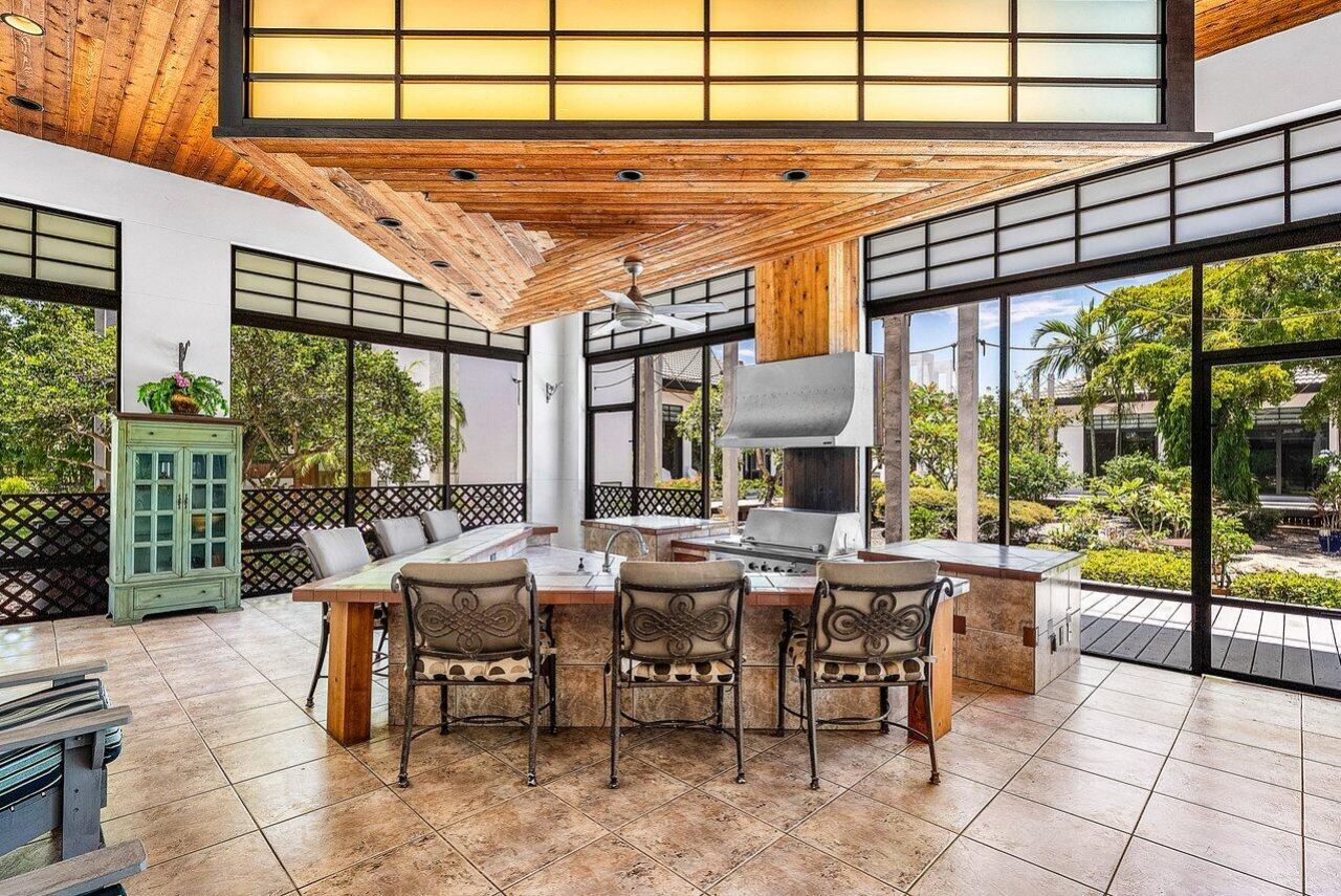 8549 Surrey Lane, Boca Raton, FL 33496 Photo