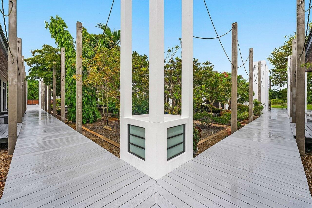 8549 Surrey Lane, Boca Raton, FL 33496 Photo