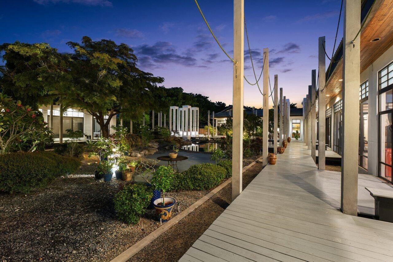 8549 Surrey Lane, Boca Raton, FL 33496 Photo