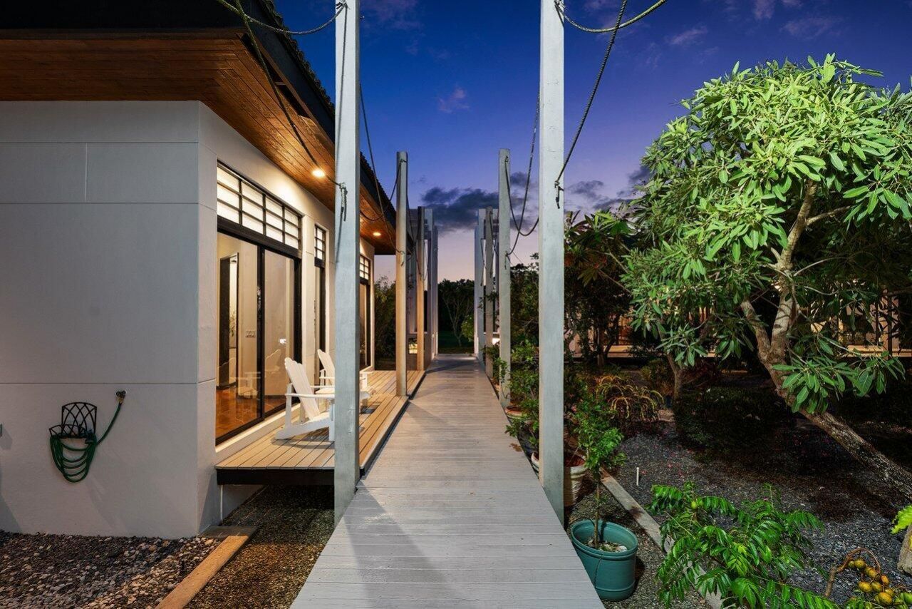 8549 Surrey Lane, Boca Raton, FL 33496 Photo