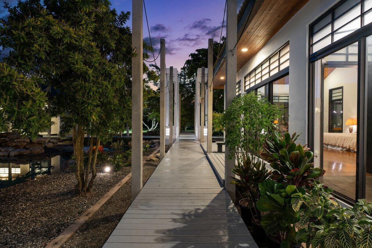 8549 Surrey Lane, Boca Raton, FL 33496 Photo