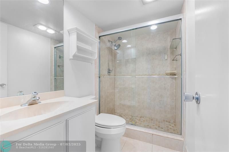 535 Oaks Drive, Unit 508, Pompano Beach, FL 33069 Photo