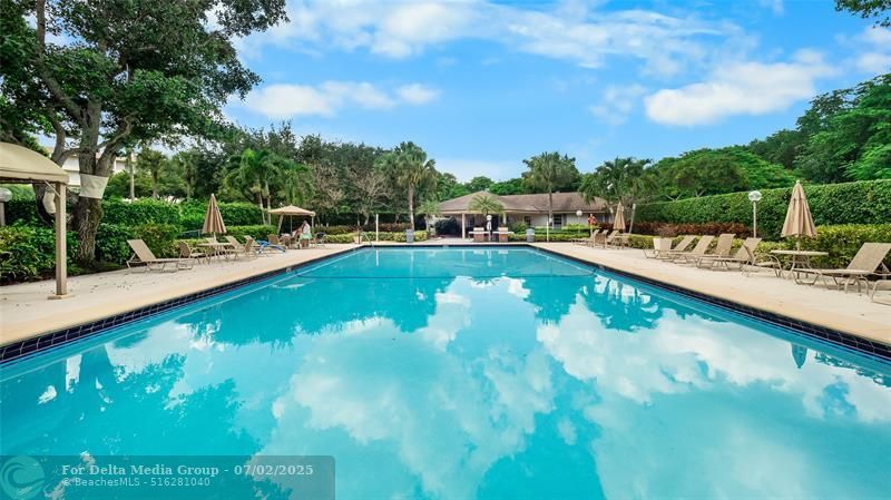 535 Oaks Drive, Unit 508, Pompano Beach, FL 33069 Photo