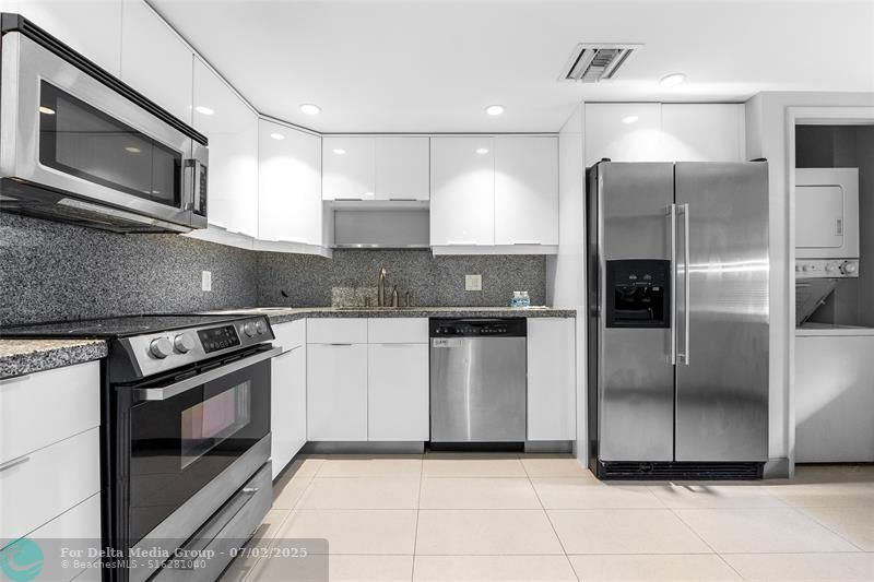 535 Oaks Drive, Unit 508, Pompano Beach, FL 33069 Photo