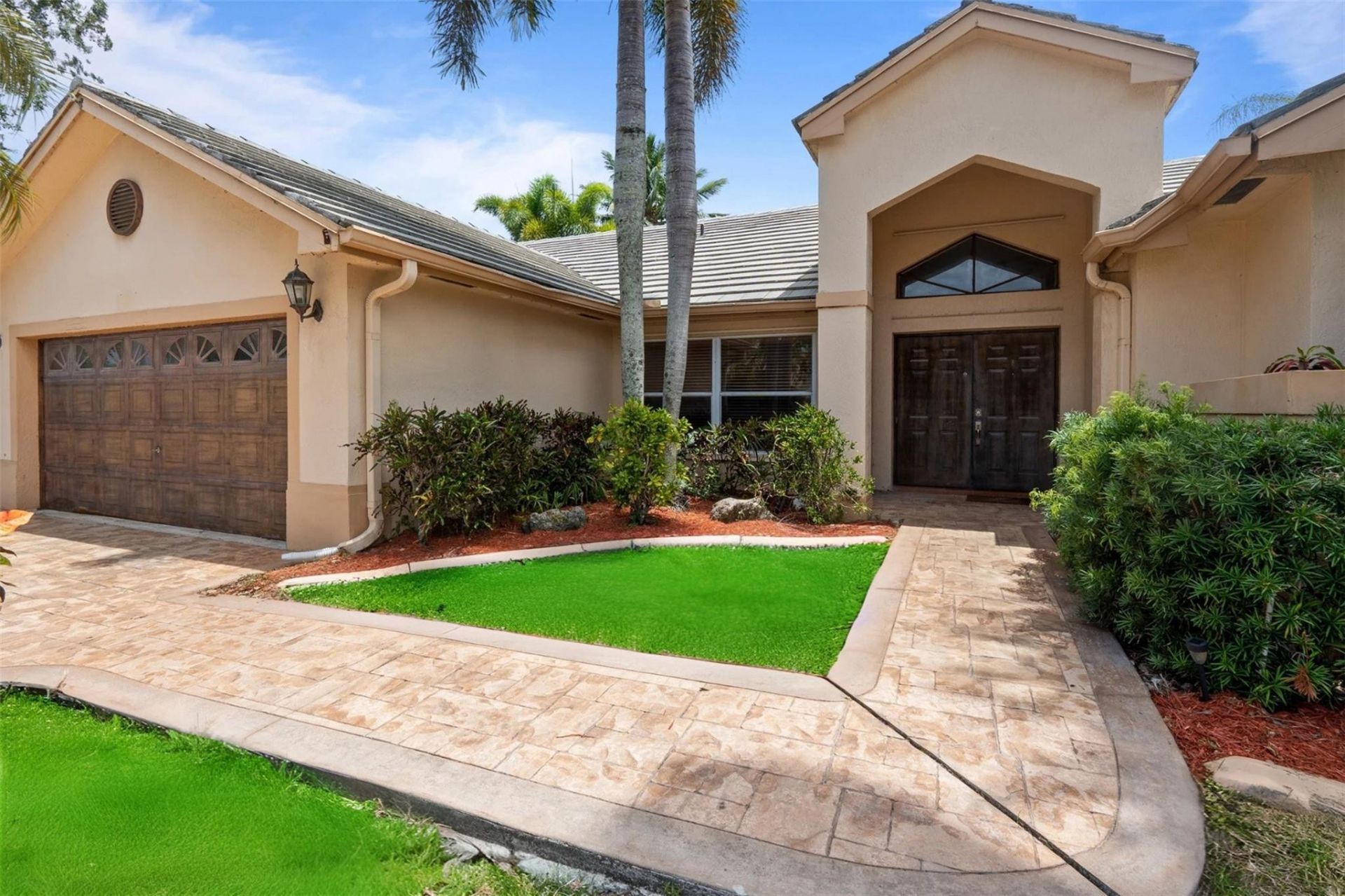 12626 SW 9th Place, Davie, FL 33325 Photo