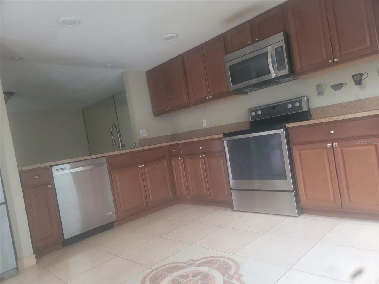 5125 Puritan Circle, Unit 1103, Tampa, FL 33617 Photo