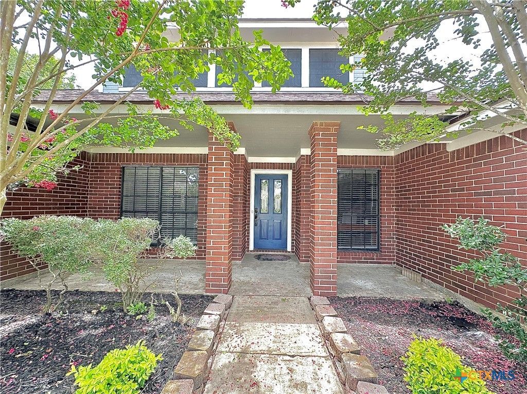 209 Westbrook Drive, Victoria, TX 77904 Main Photo