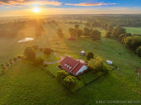 800 N Denison Road, Idabel, OK 74745