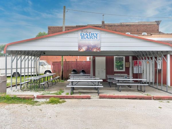 8 IN-145, Birdseye, IN 47513