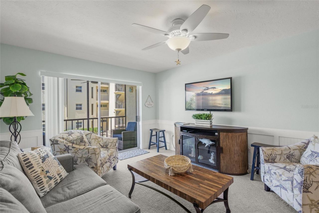 915 Beach Road, Unit 215, Siesta Key, FL 34242 Photo