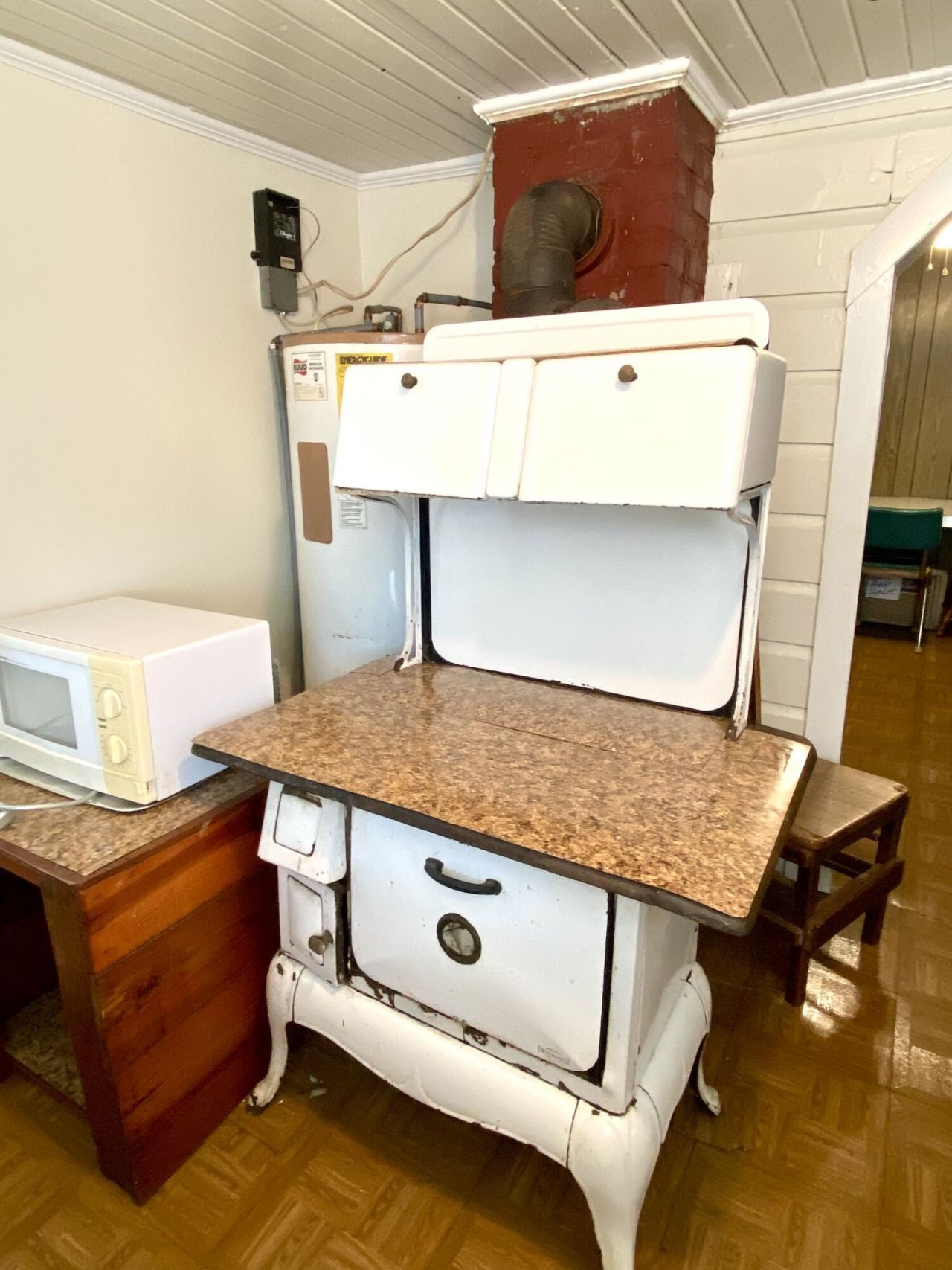 7548 Highway 41 Photo 11