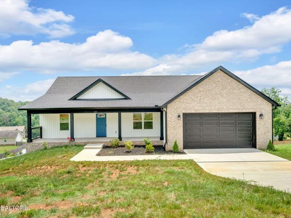 143 Middle Glen Rd, Maynardville, TN 37807