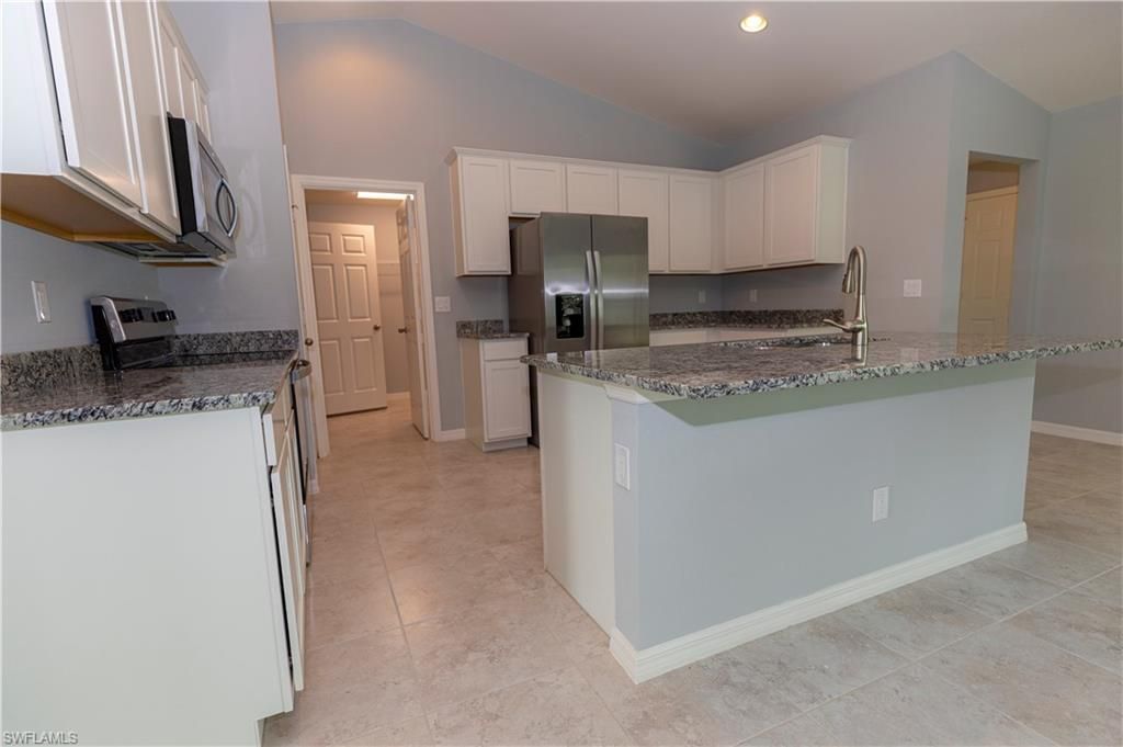 1400 SW 1st Ter, Cape Coral, FL 33991 Photo