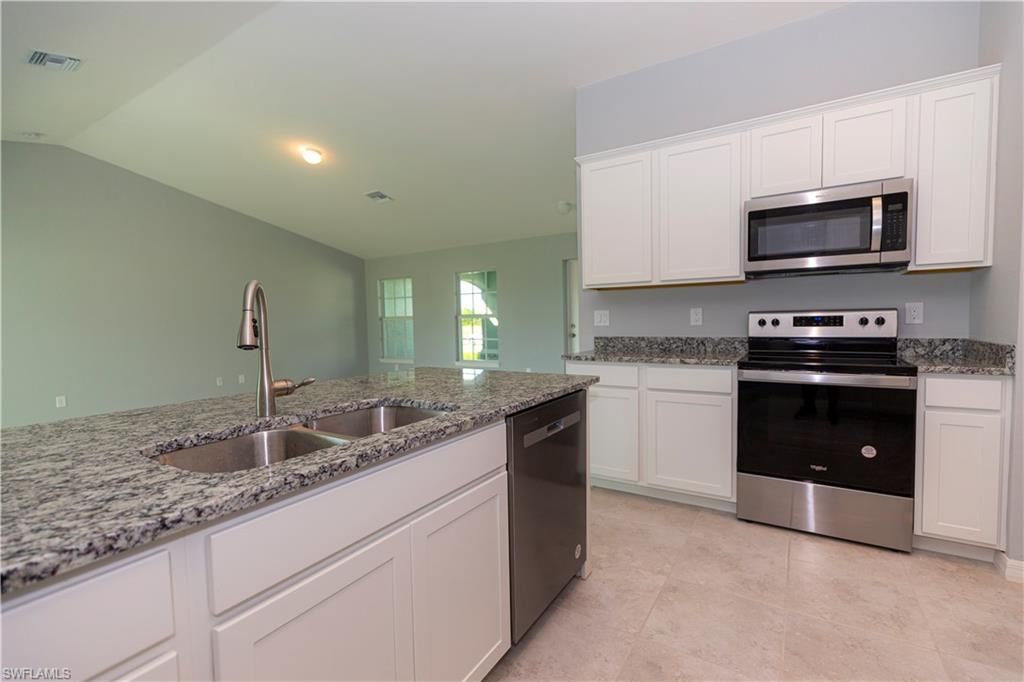 1400 SW 1st Ter, Cape Coral, FL 33991 Photo