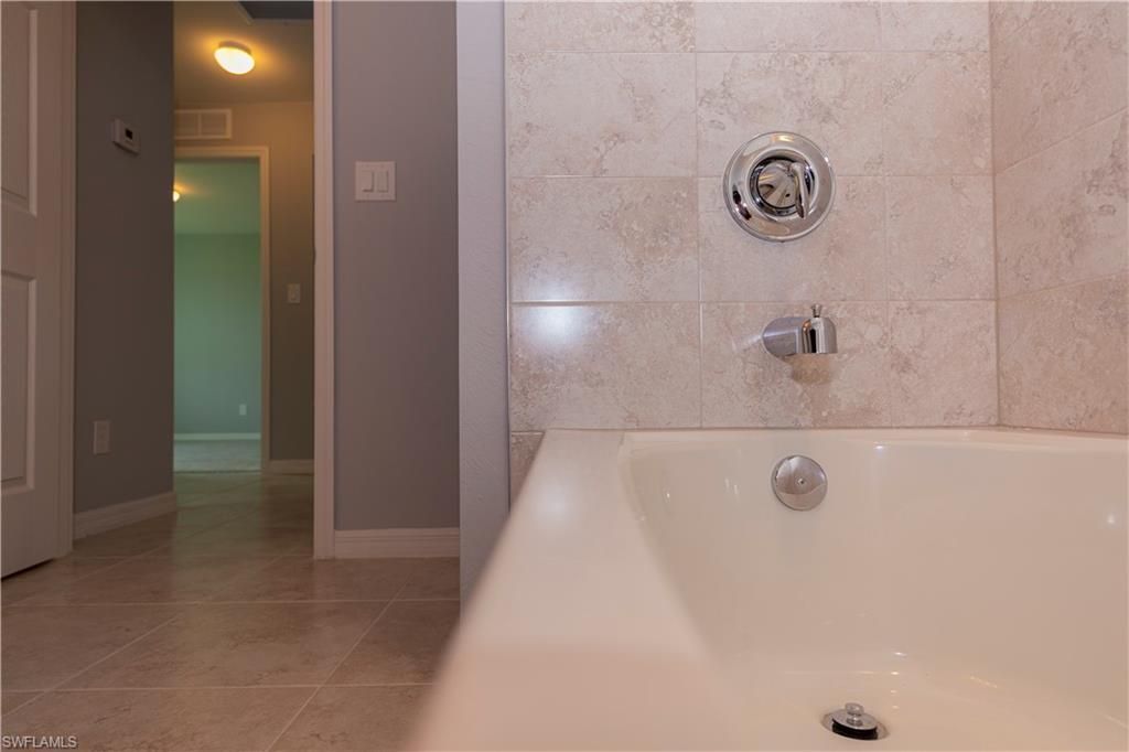 1400 SW 1st Ter, Cape Coral, FL 33991 Photo