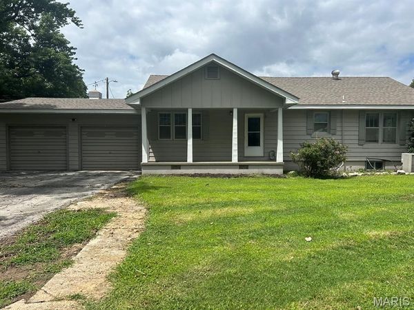313 S Walnut Street, Bernie, MO 63822