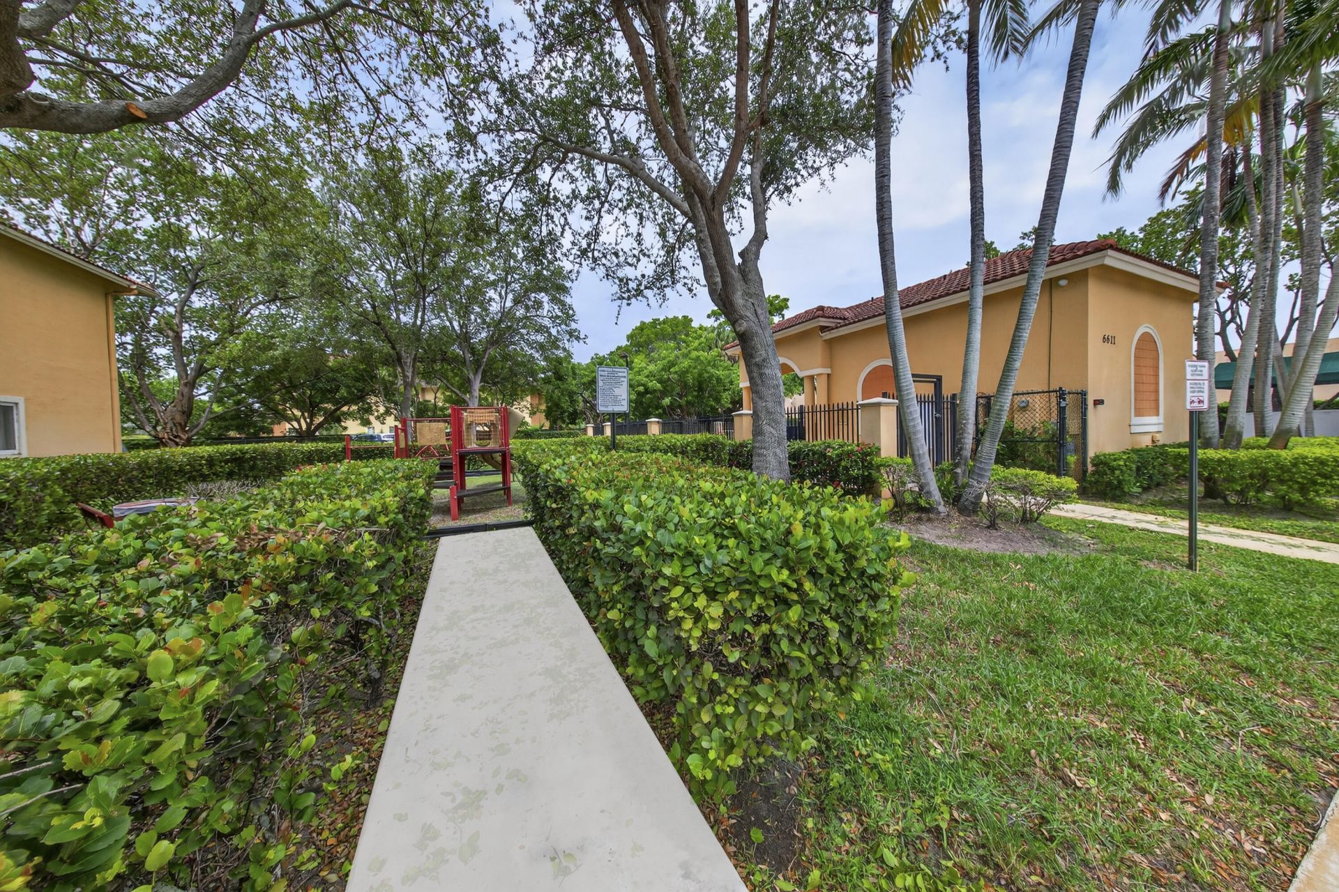 6600 Catalina Lane, Tamarac, FL 33321 Photo
