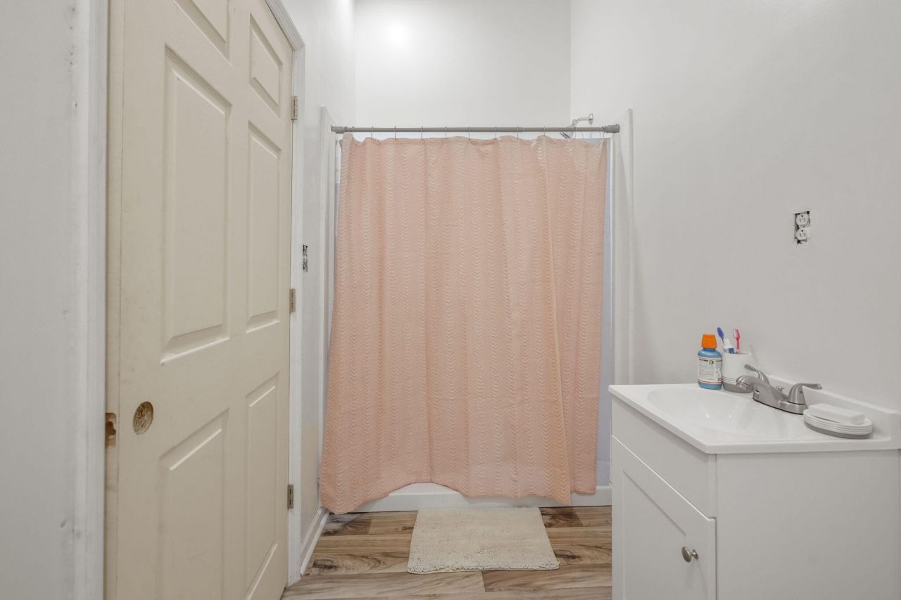 266 Wesley Grove Road Photo 39