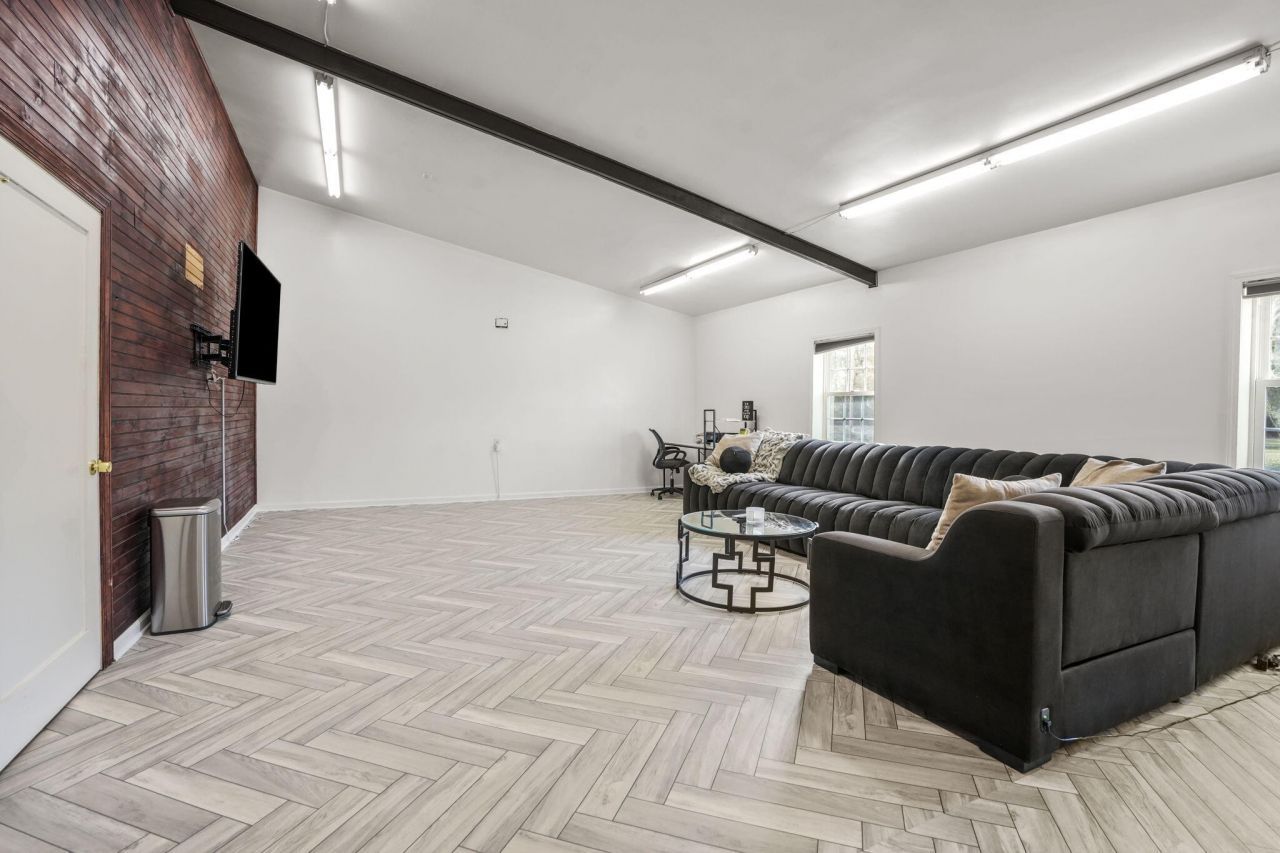 266 Wesley Grove Road Photo 4