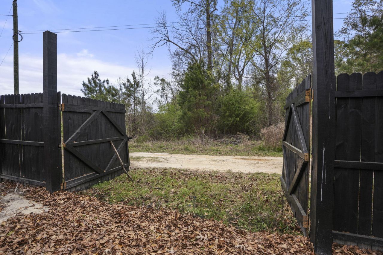 266 Wesley Grove Road Photo 41