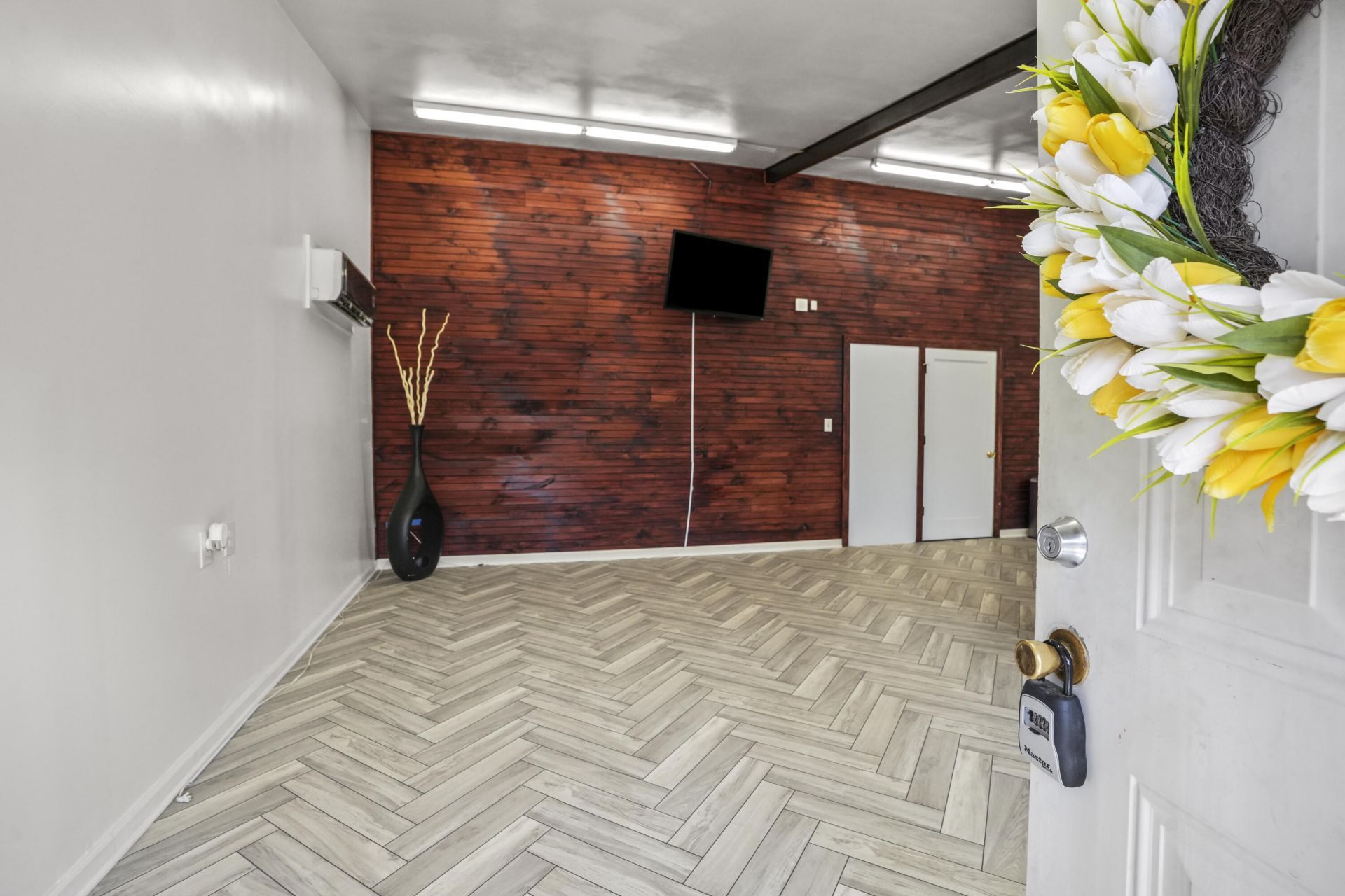 266 Wesley Grove Road Photo 6