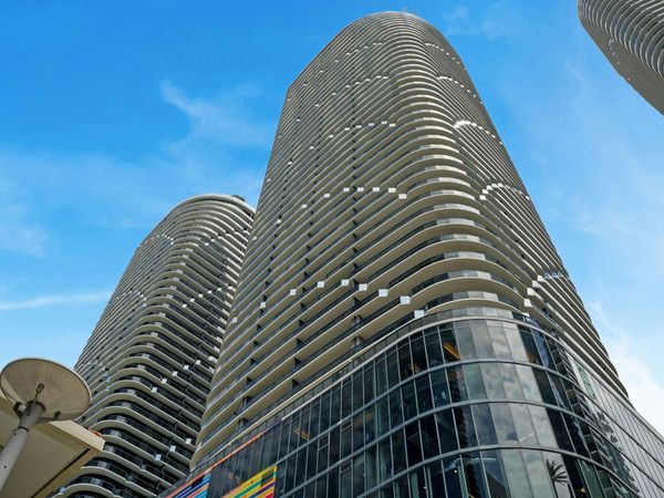 55 SW 9th Street, Unit 3504, Miami, FL 33130