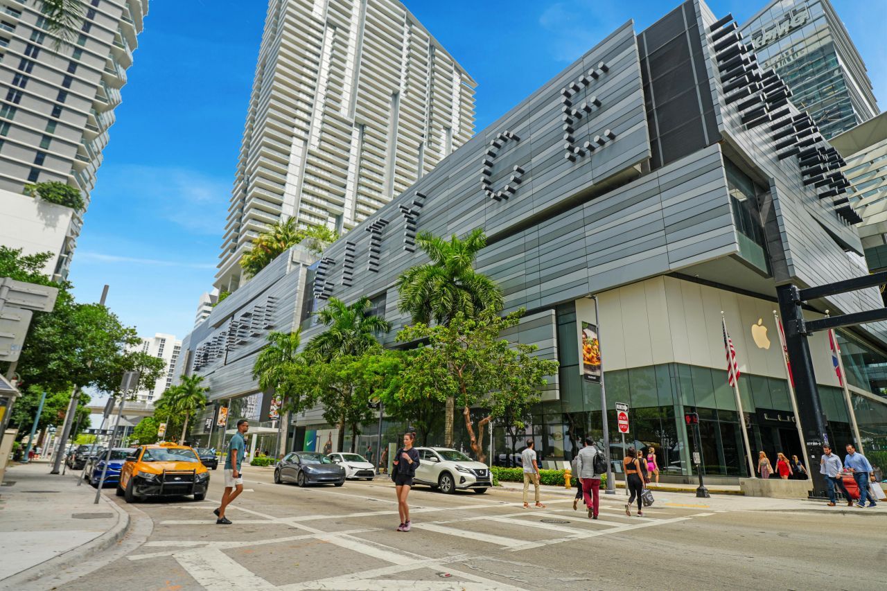 55 SW 9th Street, Unit 3504, Miami, FL 33130 Photo