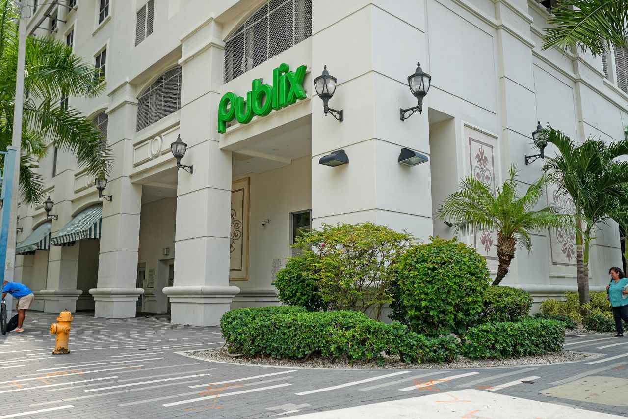 55 SW 9th Street, Unit 3504, Miami, FL 33130 Photo