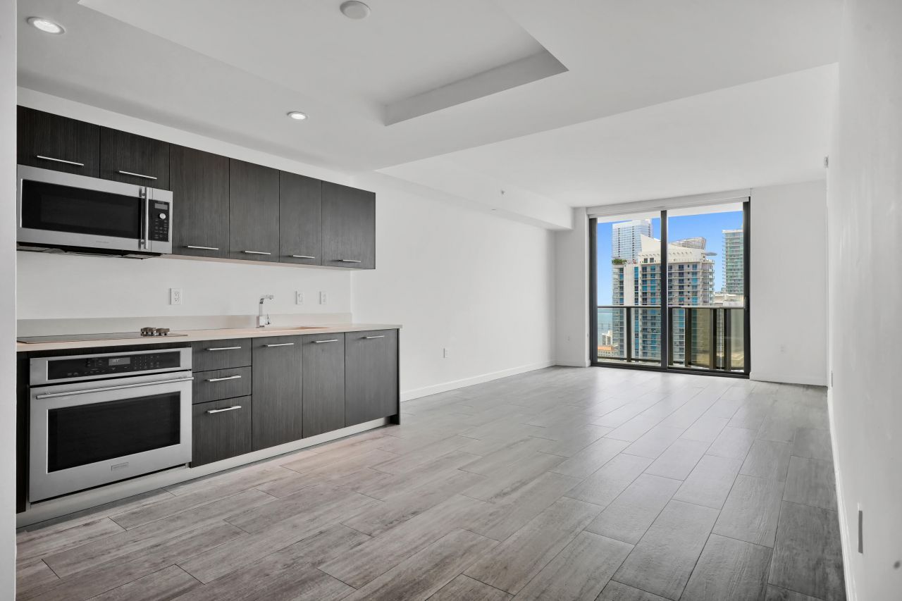 55 SW 9th Street, Unit 3504, Miami, FL 33130 Photo