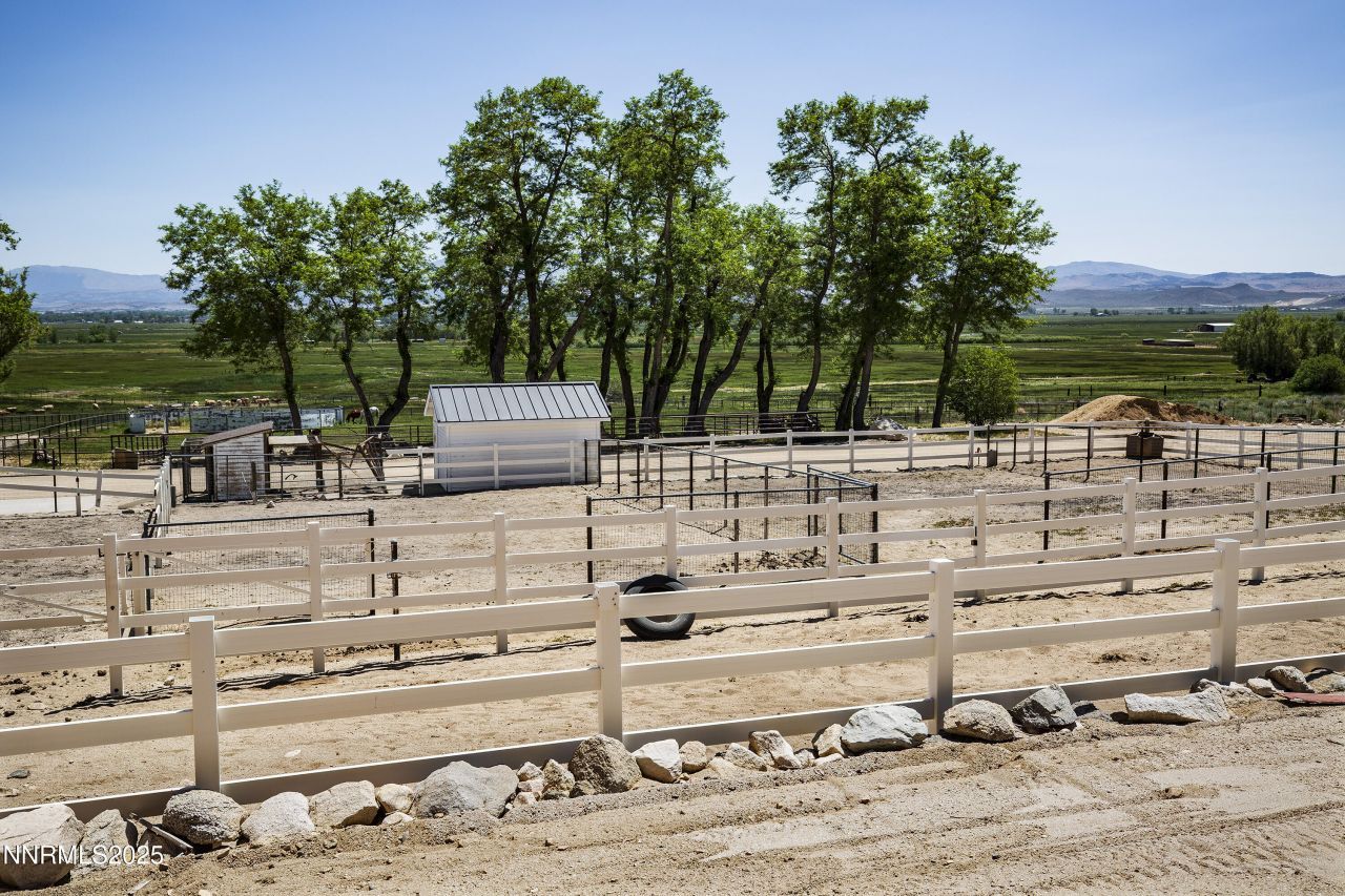 775 Foothill Road, Gardnerville, NV 89460 Photo