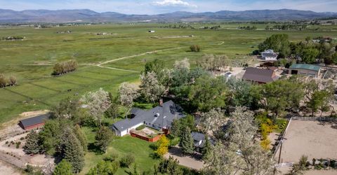 775 Foothill Road, Gardnerville, NV 89460 Photo