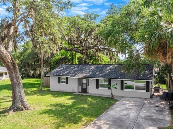 704 LYNN AVENUE, NEW SMYRNA BEACH, FL 32168